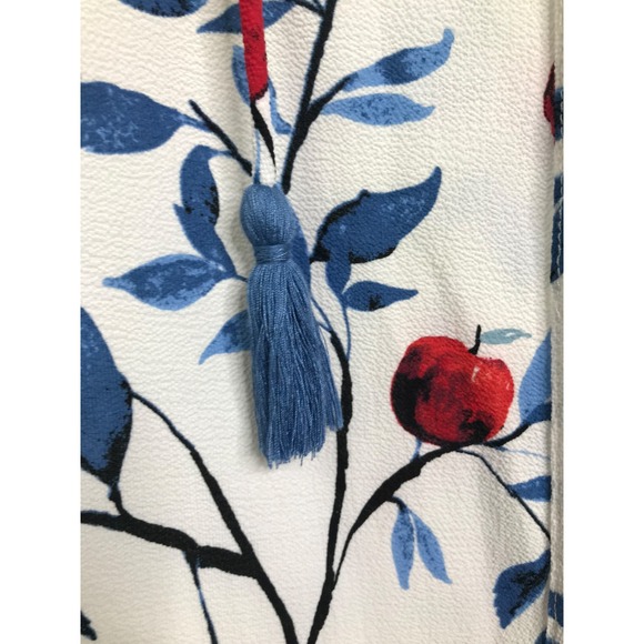 C & E Women's Blouse Sleeveless Top Blue Floral Ruffled Collar V-Neck Stretch M - Picture 4 of 7